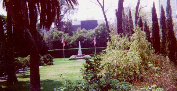 [Mexico City National Cemetery]